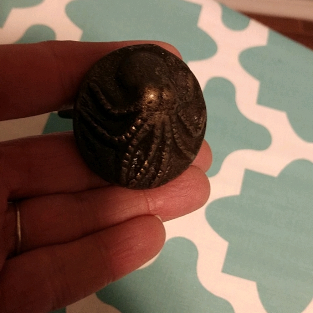Set of Kraken drawer pulls